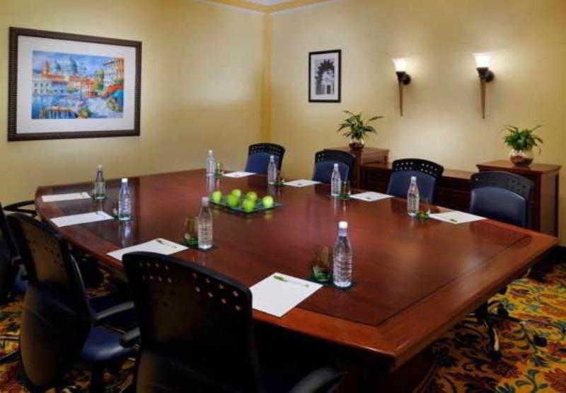 Millennium Lakeview Hotel Formerly Copthorne Lakeview Hotel Dubai Bagian luar foto